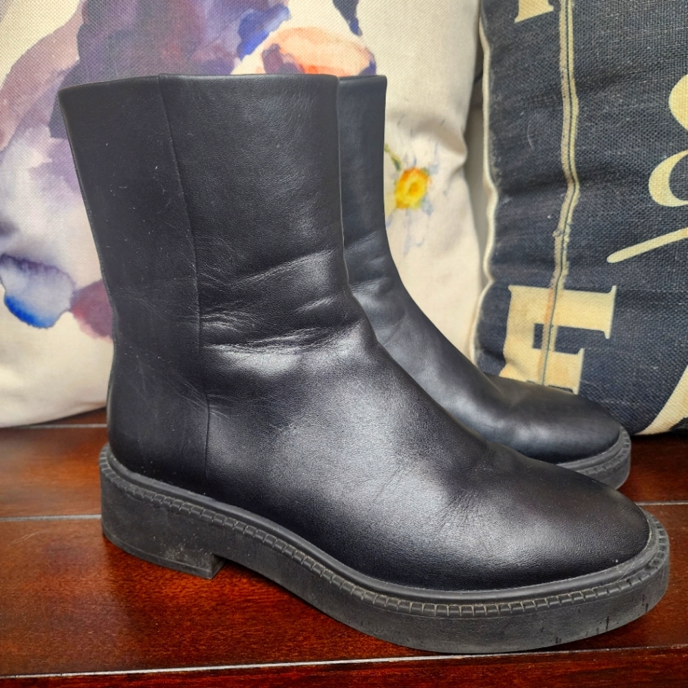 VINCE Kady Leather Low Boot | Black | Size 6.5